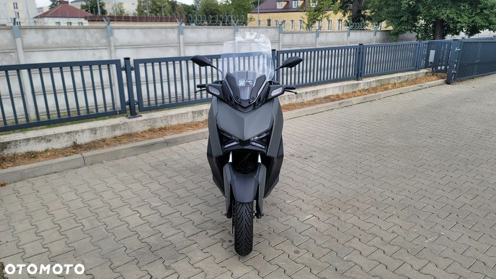 Yamaha X-max - 3