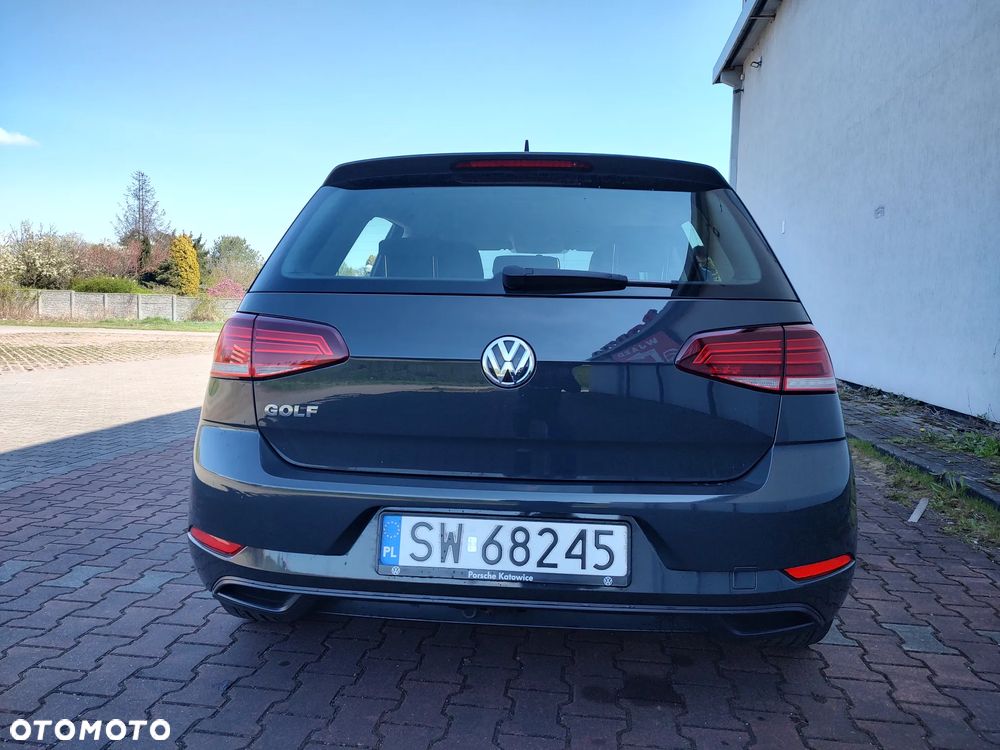 Volkswagen Golf - 12