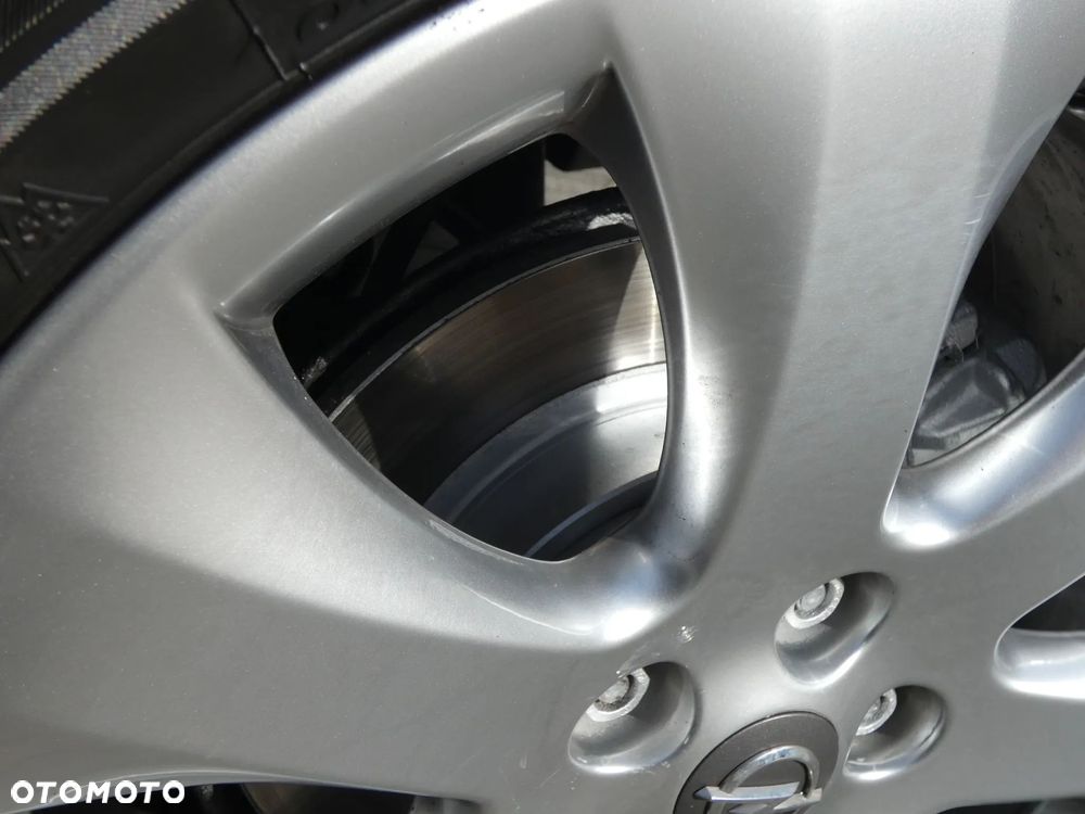 Opel Astra 1.4 T Cosmo S&S - 18