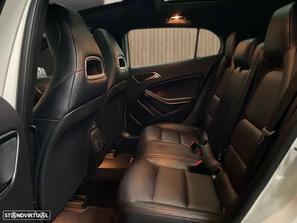 Mercedes-Benz GLA 180 d 7G-DCT AMG Line - 18