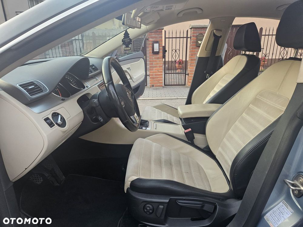 Volkswagen CC 2.0 TDI BlueMotion Technology - 25