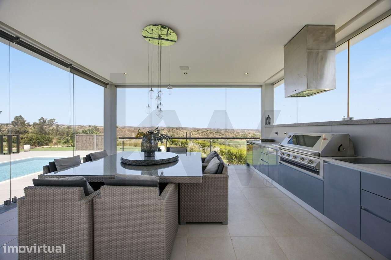 Exclusiva Villa de Luxo com Vista Mar e Golfe | Monte Rei Golf & Count - Grande imagem: 4/38
