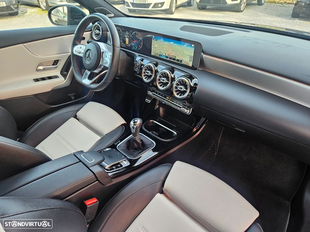 Mercedes-Benz A 200 AMG Line - 23