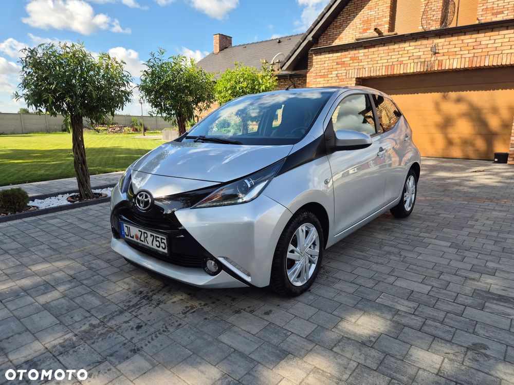 Toyota Aygo x-play Edition-S - 1