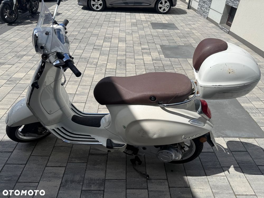 Piaggio Vespa - 3