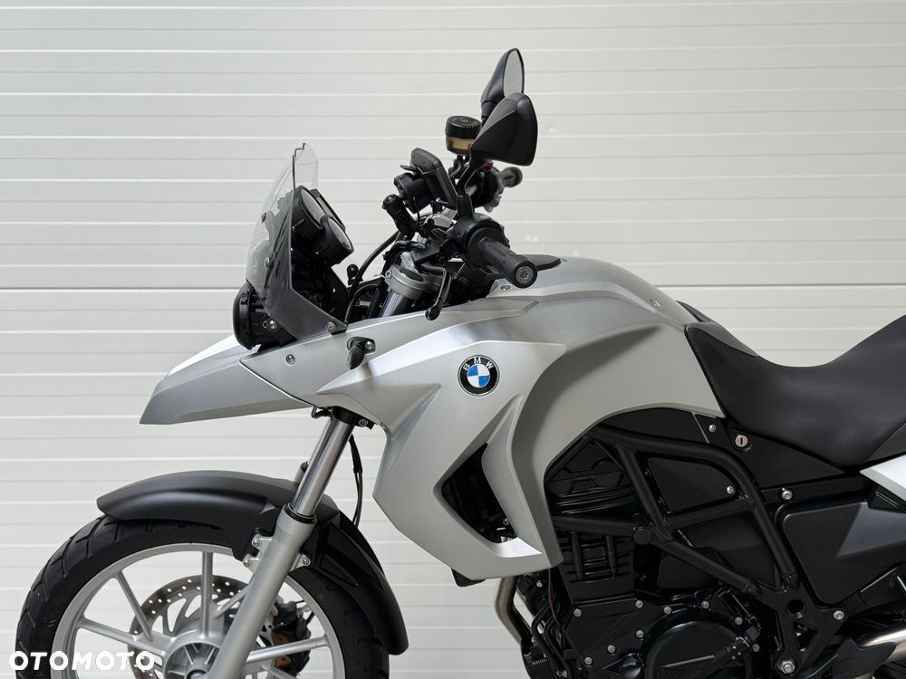 BMW F - 26
