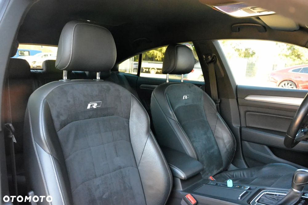 Volkswagen Arteon 2.0 TDI SCR R-Line DSG - 17