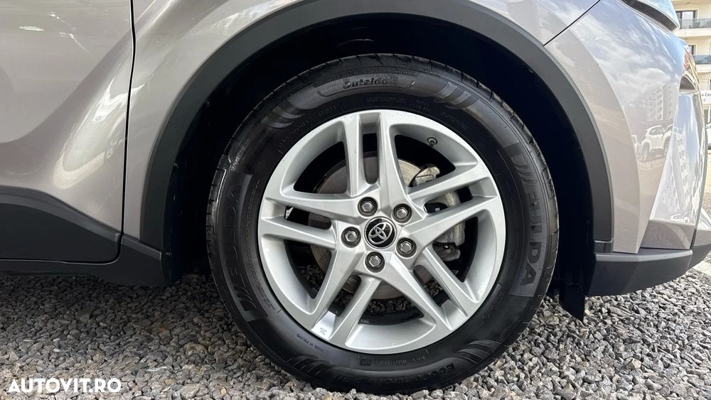 Toyota C-HR 1.8 HSD 122 CP 4x2 CVT Core - 11