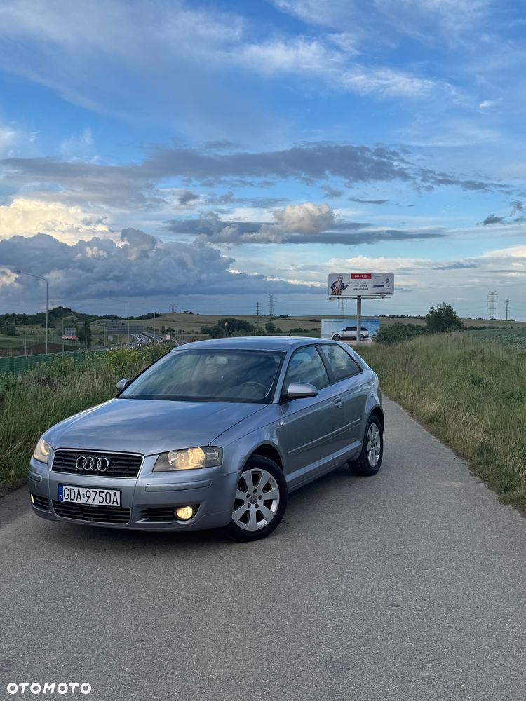 Audi A3 3-drzwiowe 1.6 FSI Ambiente - 1