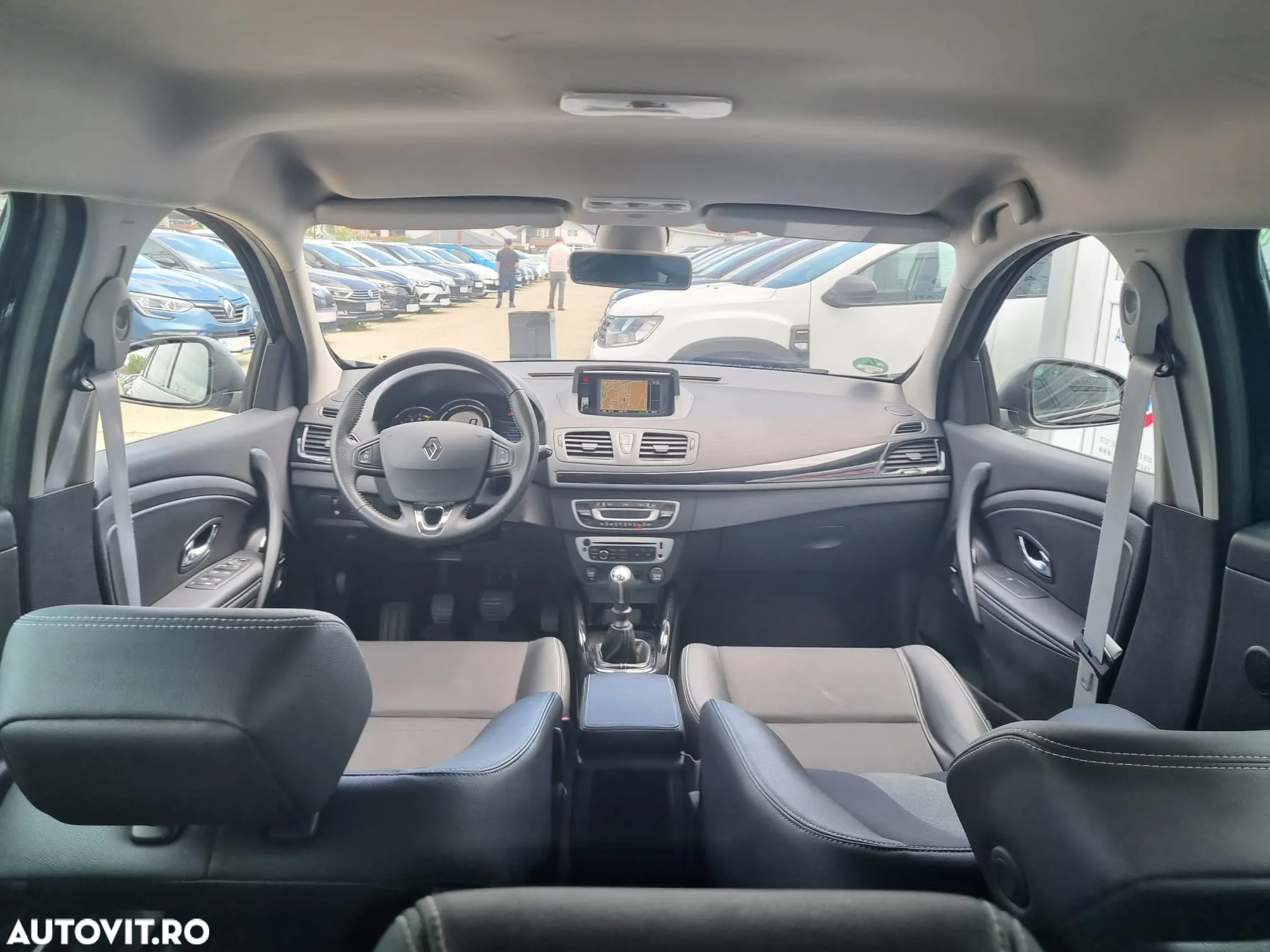 Renault Megane ENERGY TCe 130 BOSE EDITION - 10