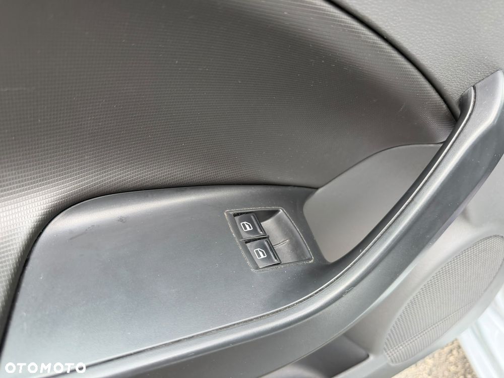 Seat Ibiza SC 1.4 16V Style - 10