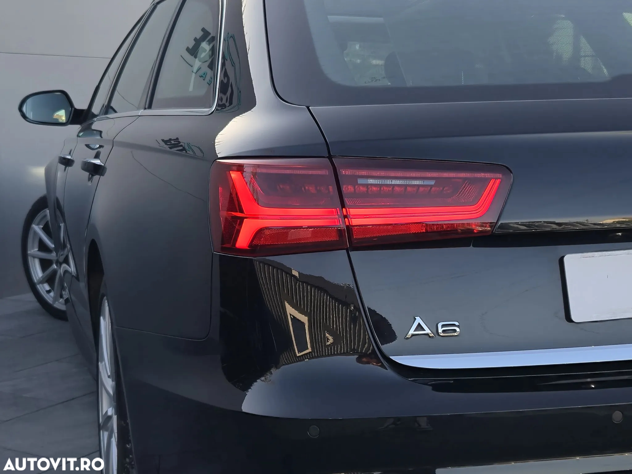 Audi A6 Avant 2.0 TDI Ultra S tronic - 31