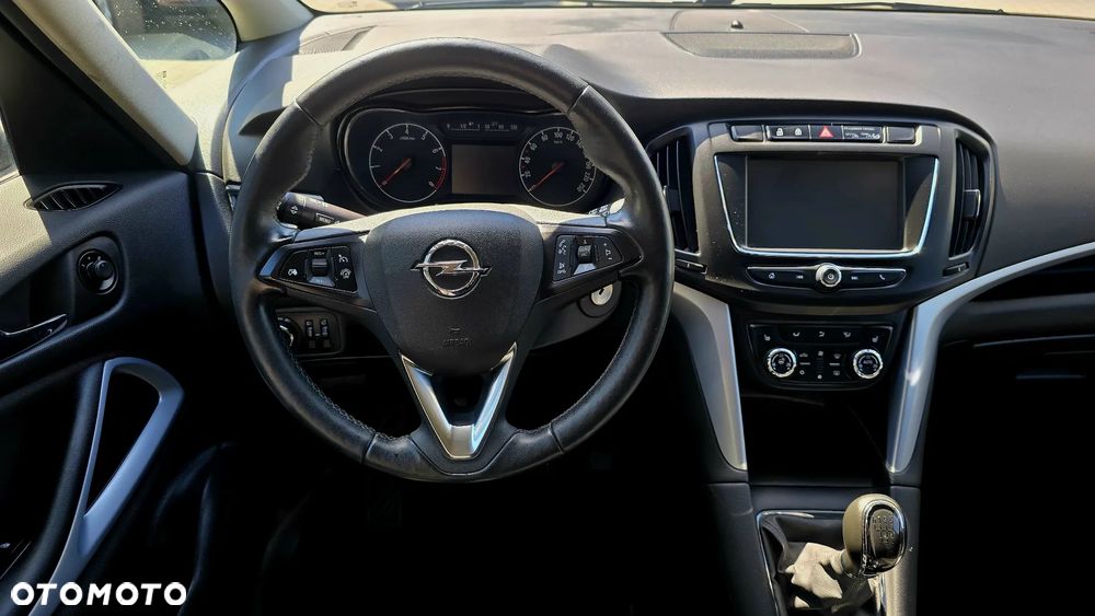 Opel Zafira 1.4 Turbo Innovation - 17