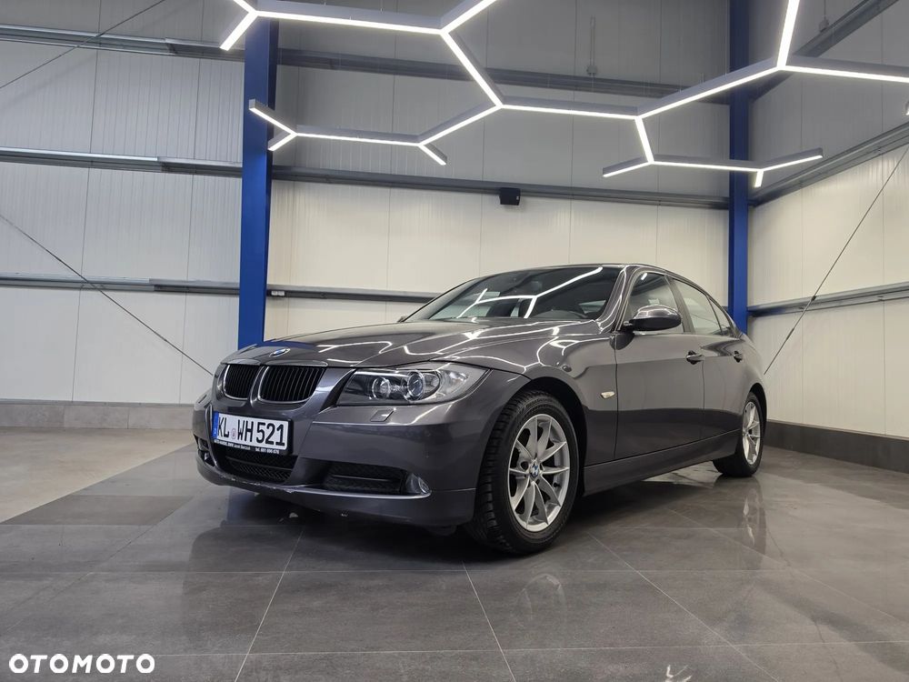 BMW Seria 3 318i Edition Lifestyle - 2