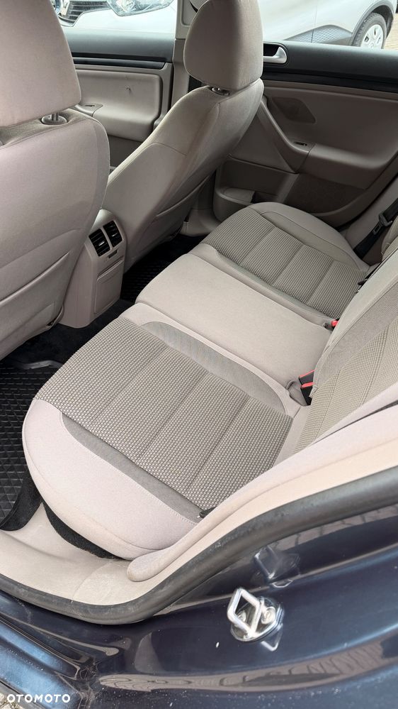 Volkswagen Golf 1.6 Edition - 8