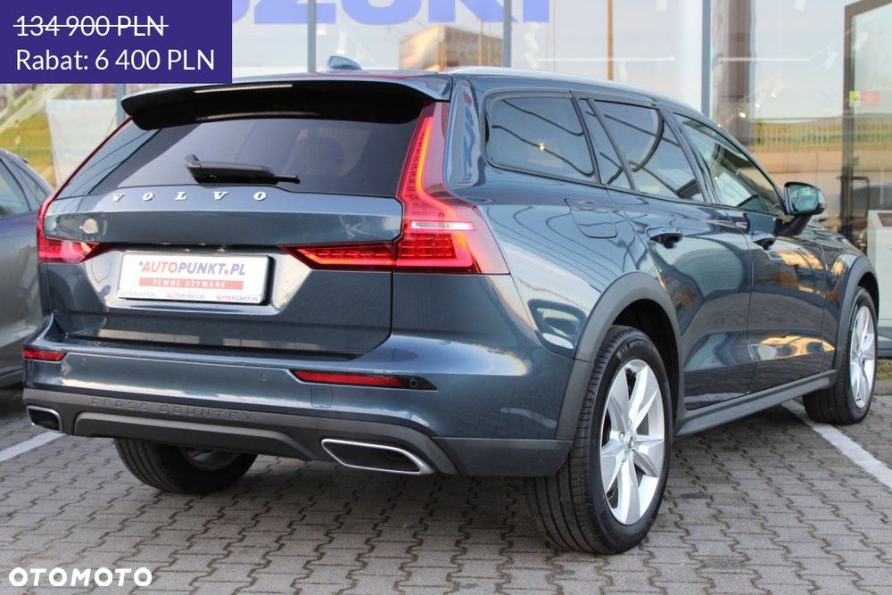 Volvo V60 Cross Country - 5