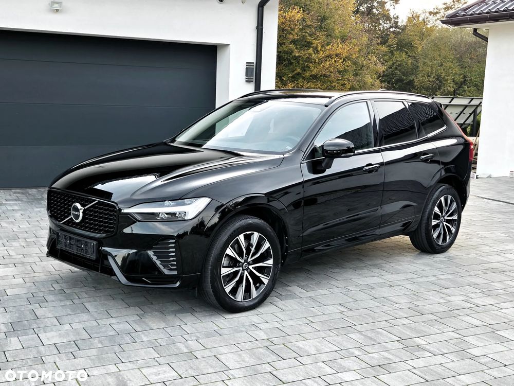 Volvo XC 60 B4 D AWD Plus Dark - 3
