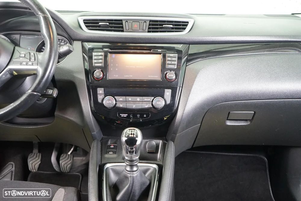 Nissan Qashqai 1.5 dCi N-Connecta Business - 26