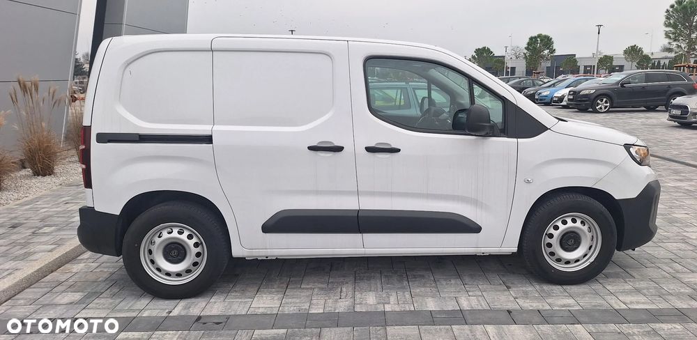 Peugeot Partner Furgon Standard 800kg EV 136 KM. zasięg 330 km (akumulator 50 kWh) - 4