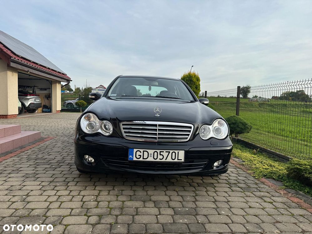 Mercedes-Benz C-Class 2007 photo 3