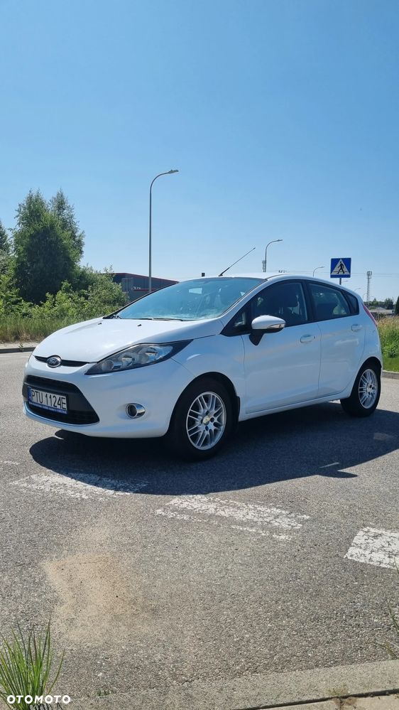 Ford Fiesta - 2