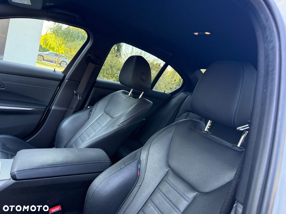 BMW Seria 3 330i M Sport sport - 14