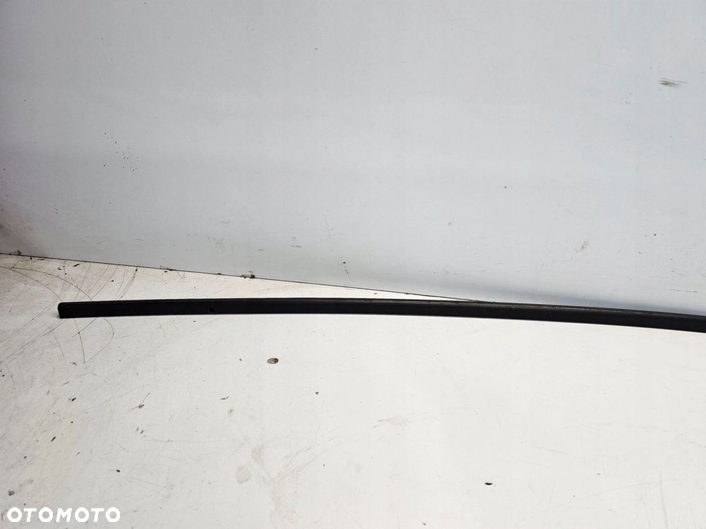 LISTWA KAROSERYJNA MAT PRAWA AUDI A3 8V SPORTBACK 8V4853704B - 2