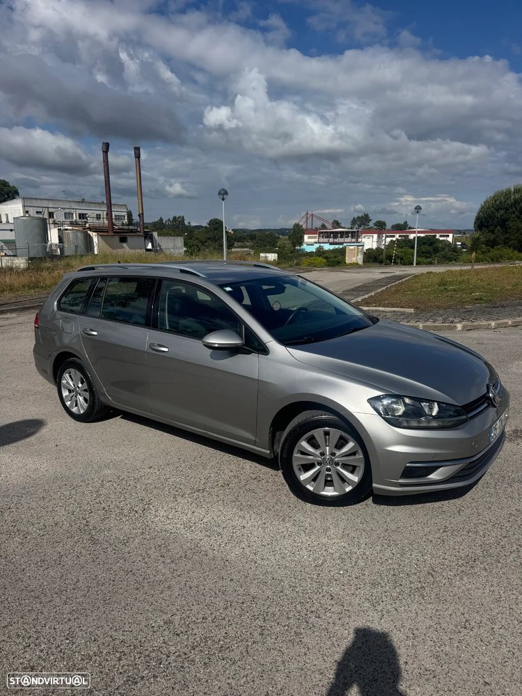 VW Golf Variant 1.6 TDi Confortline - 3