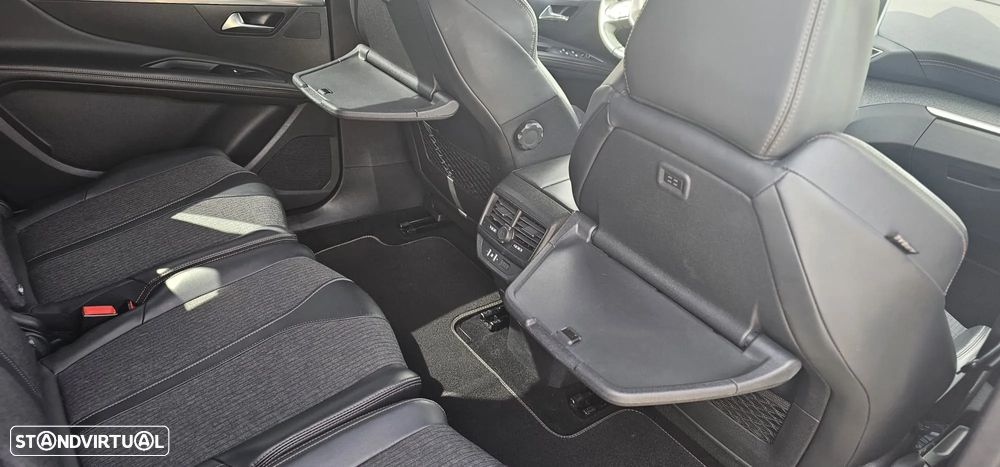 Peugeot 5008 - 3