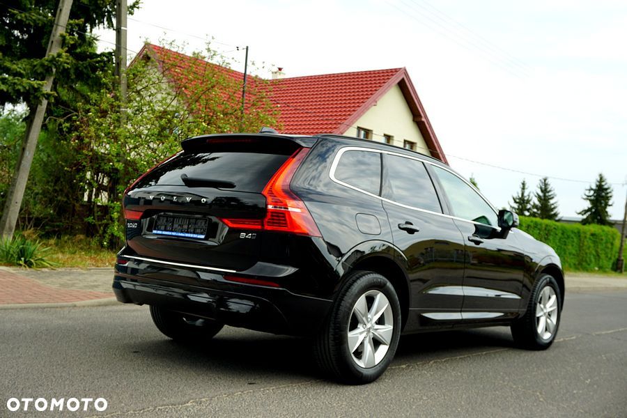 Volvo XC 60 B4 D AWD Geartronic Momentum Pro - 20