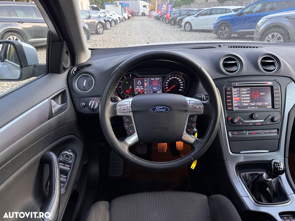 Ford Mondeo - 24