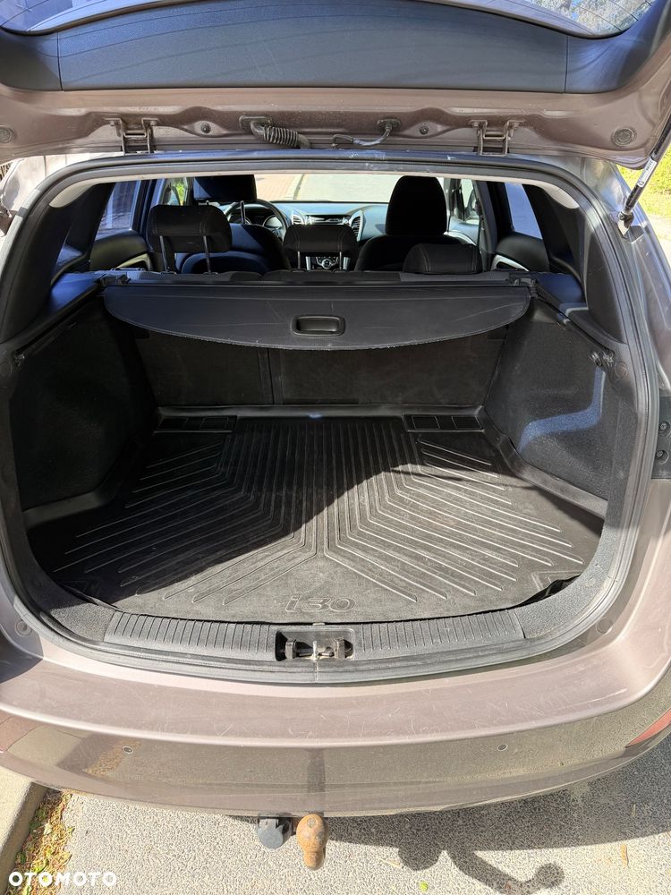 Hyundai i30 blue Kombi 1.6 CRDi Style - 7