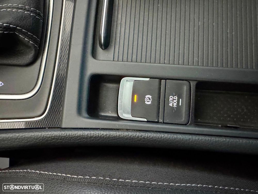 VW Golf - 24