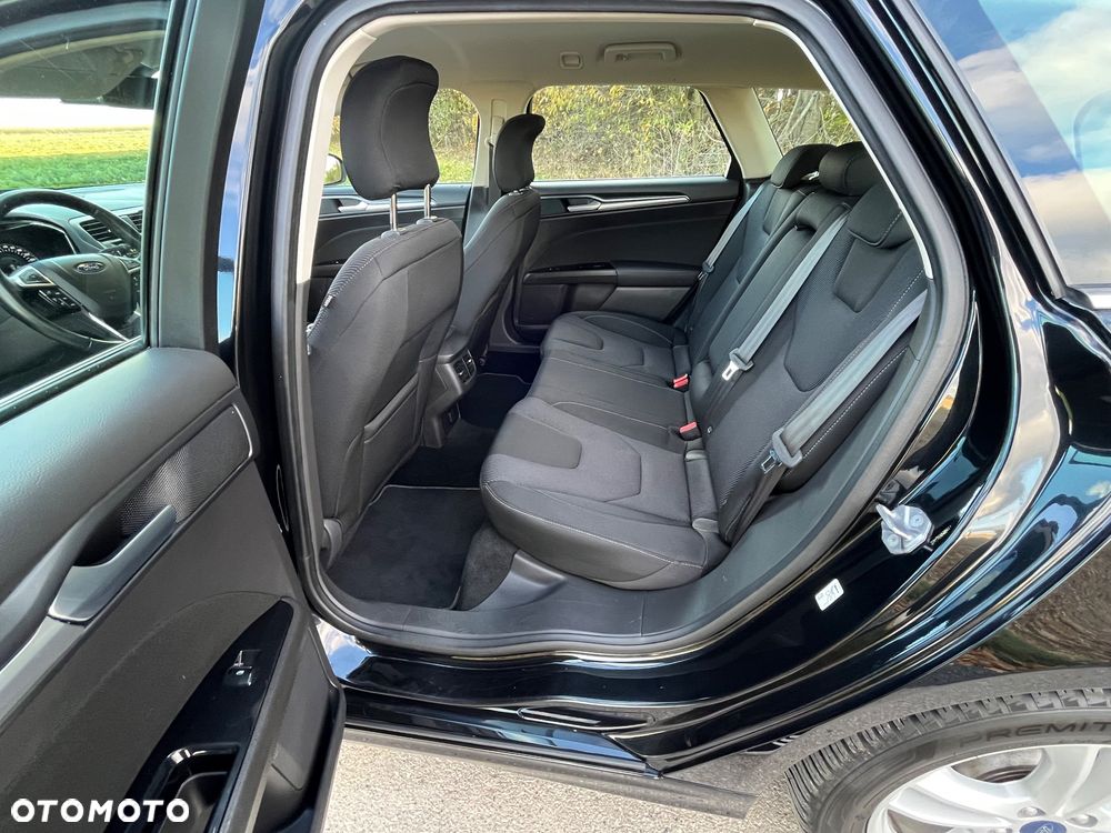 Ford Mondeo - 30
