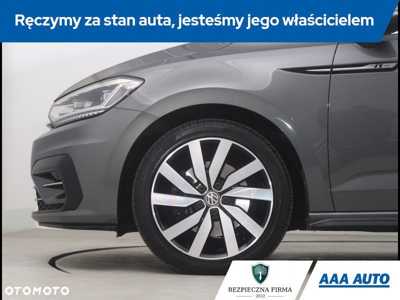 Volkswagen Touran - 16