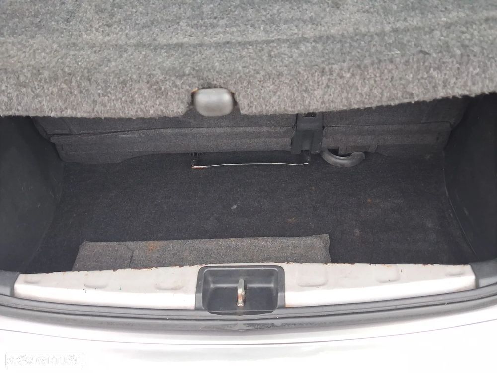 Toyota Yaris 1.0 Luna ABS+CD - 10