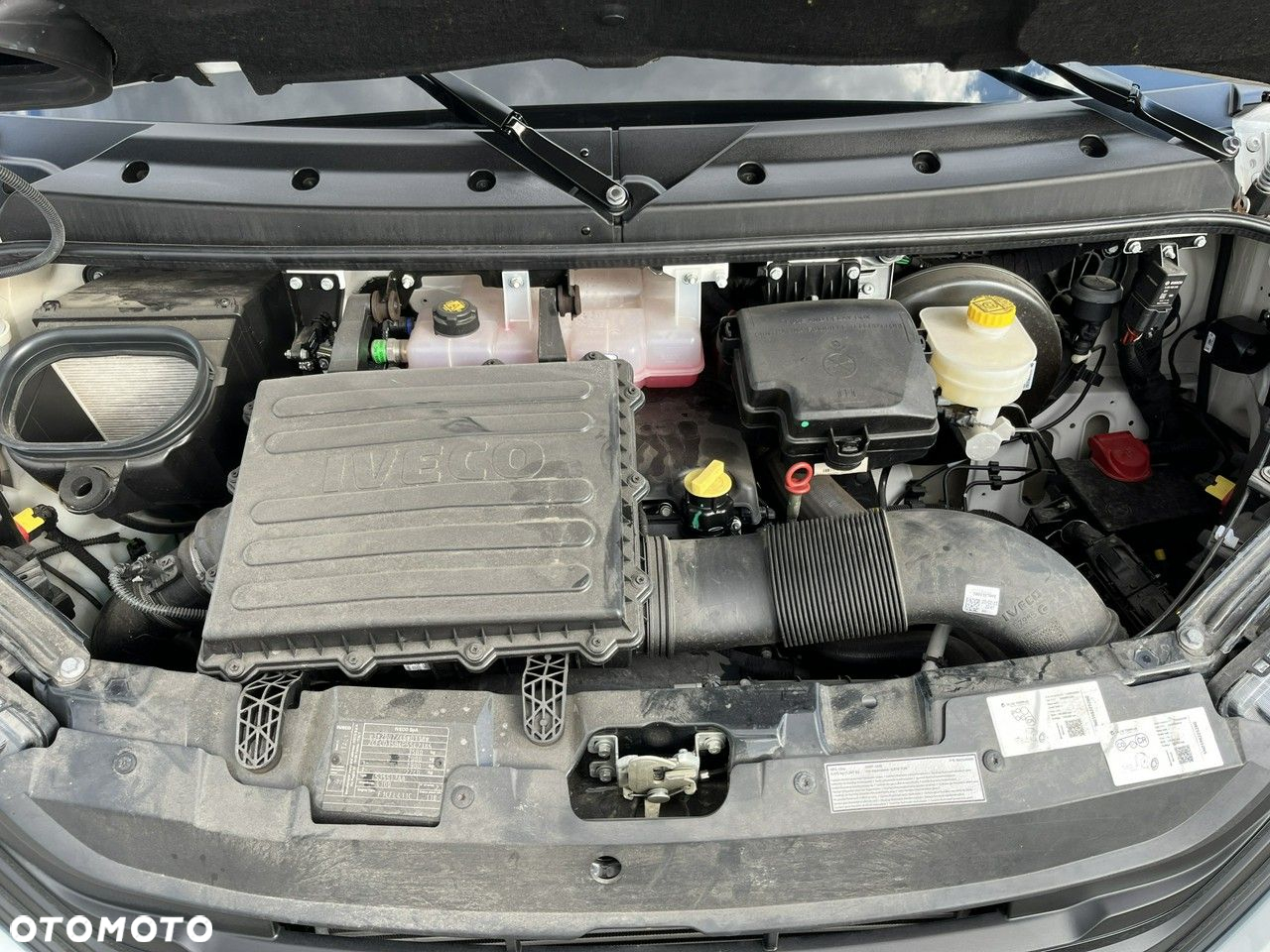 Mercedes-Benz Sprinter - 28