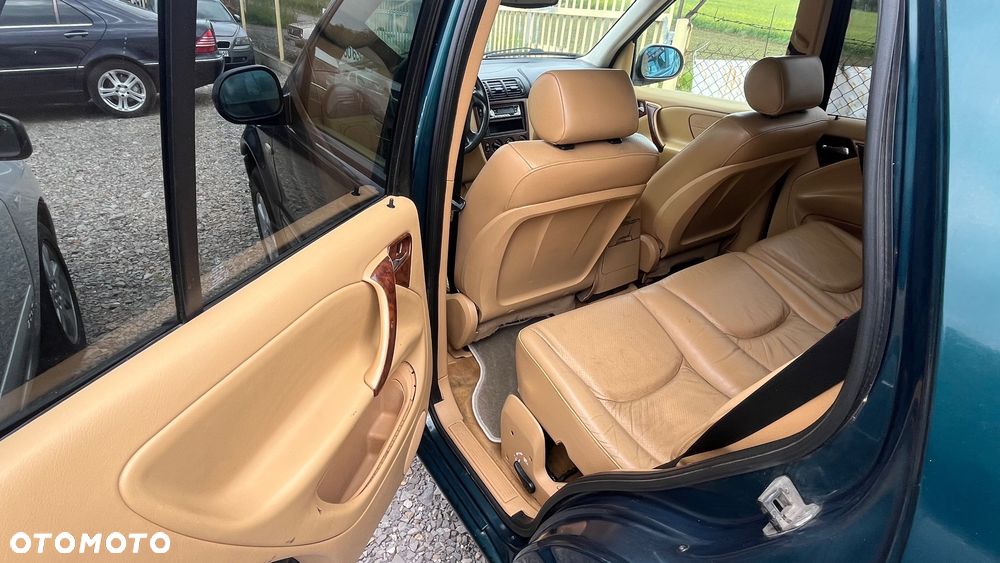 Mercedes-Benz ML 320 - 10