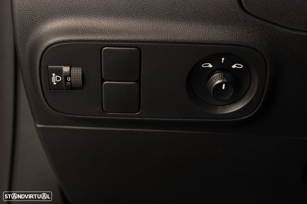 Citroën C3 1.2 PureTech C-Series - 29