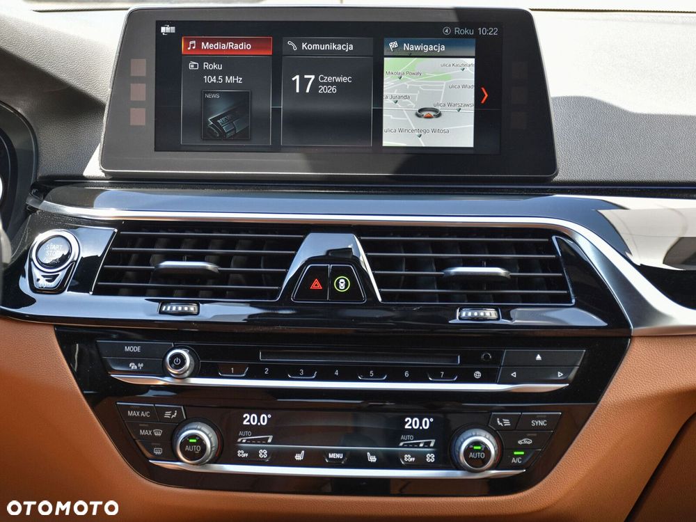 BMW Seria 5 530i GPF Luxury Line sport - 24