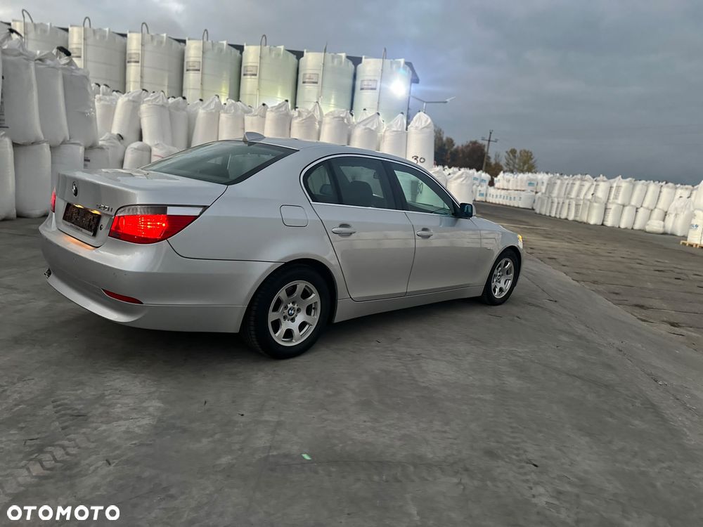 BMW Seria 5 2004 photo 5