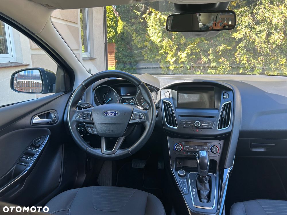 Ford Focus 1.0 EcoBoost Titanium Business - 11
