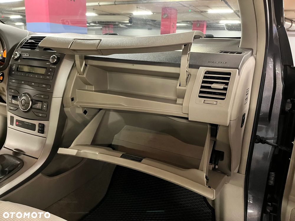 Toyota Corolla 1.6 VVT-i Luna - 14