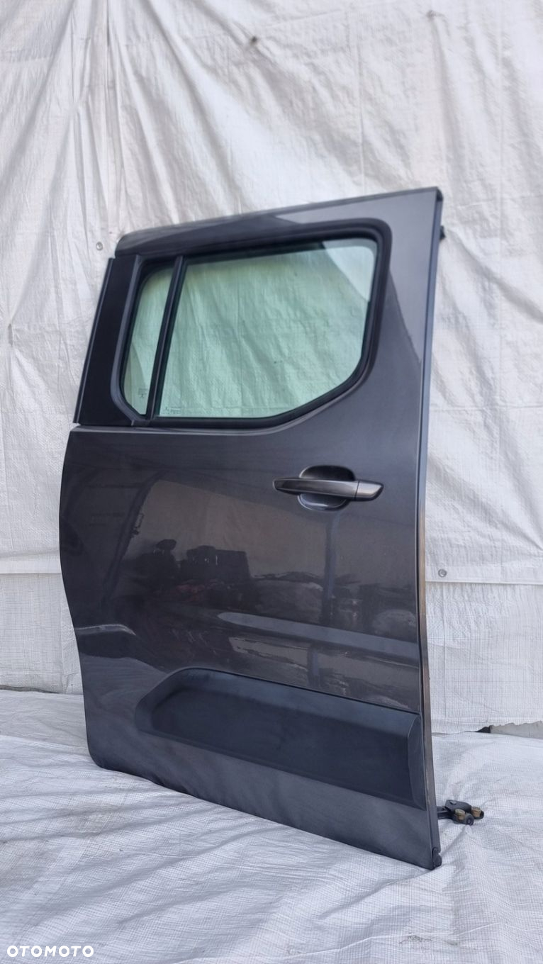 DRZWI TYŁ PRAWE BOCZNE OPEL COMBO E G40 KOMPLETNE - 2