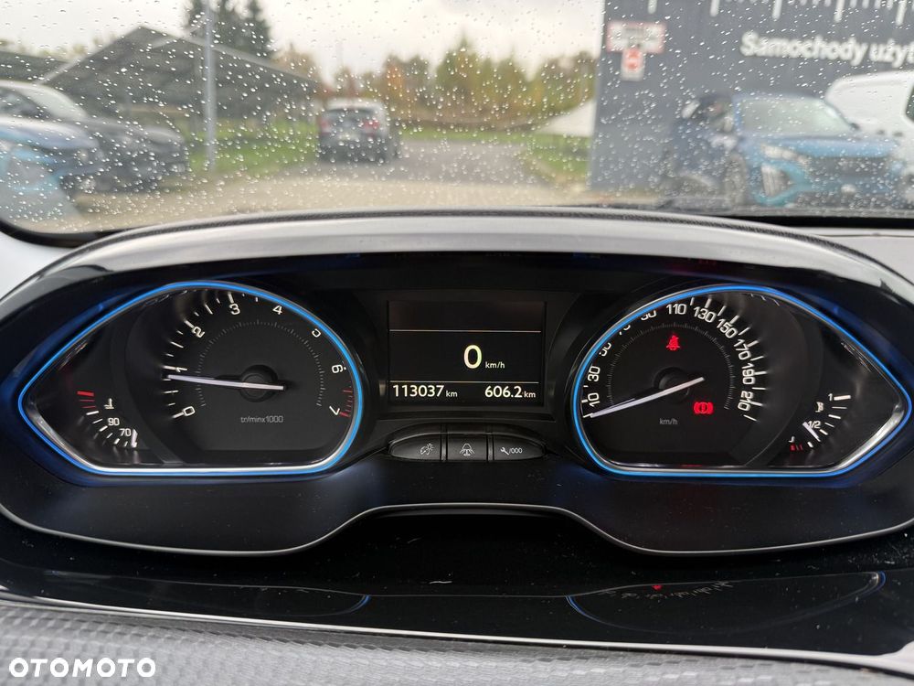 Peugeot 2008 1.2 PureTech Allure S&S - 14