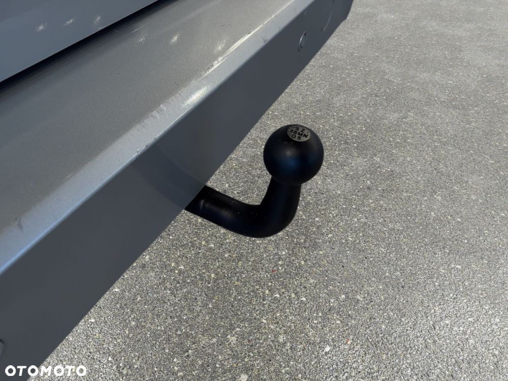 Ford Tourneo Connect - 10