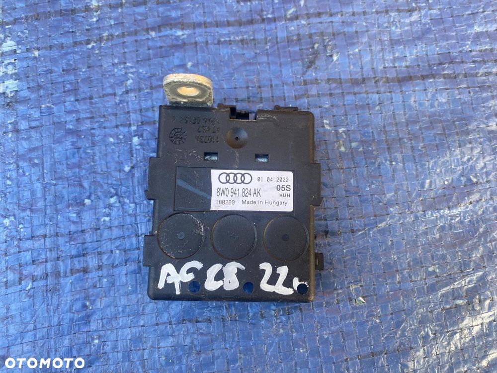 AUDI A6 C8 4K 8W0941824AK SKRZUNKA BEZPIECZNIKÓW BEZPIECZNIK ORYGINAŁ - 3