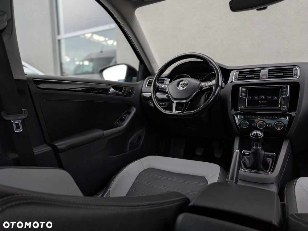Volkswagen Jetta 1.4 TSI BMT Highline - 14