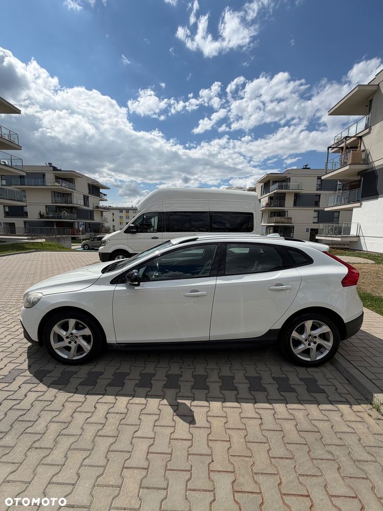 Volvo V40 Cross Country D2 Momentum - 4