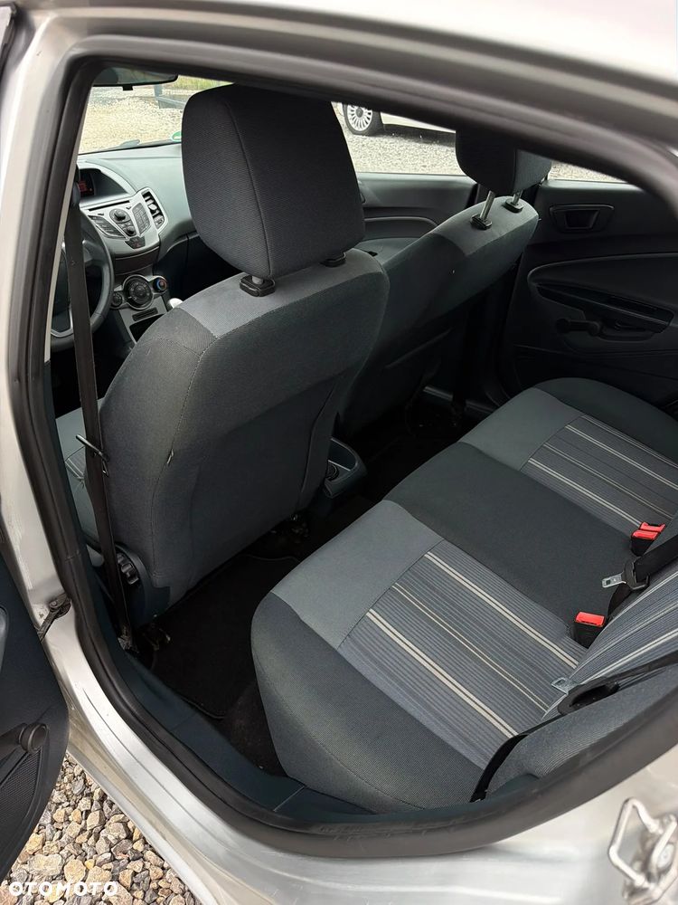 Ford Fiesta 1.25 Silver X - 14